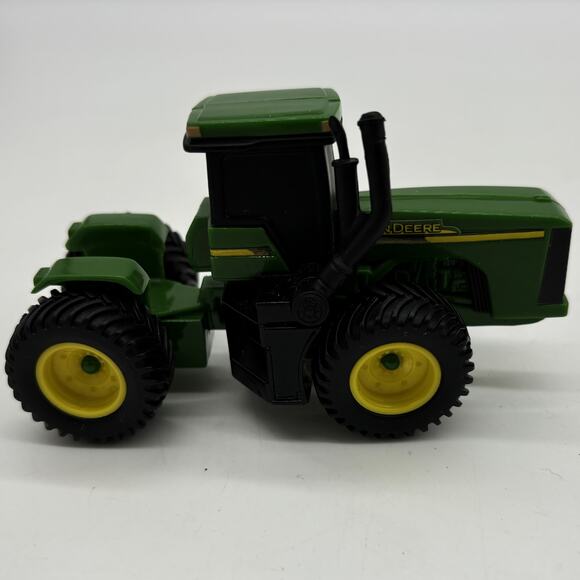 John Deere Die Cast Farm Tractors Combines Club Car Trailers 8pc Horse Carrier - Picture 3 of 10